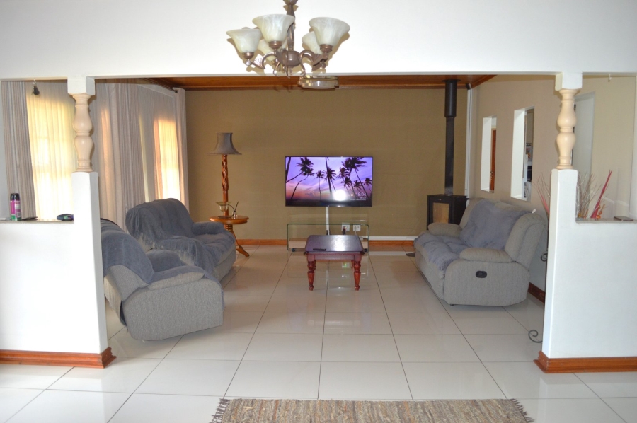 4 Bedroom Property for Sale in Flamwood North West
